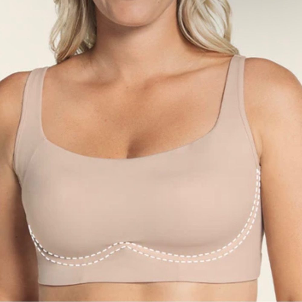 LEONISA Wome’s Everyday Wireless Support Bra - Color: Nude - M - 091054.